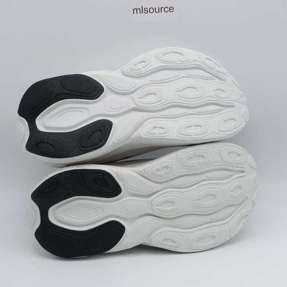 NEW XWIDE 4E Men's New Balance Fresh Foam X More v5 Sneakers MMORLW5 - Picture 5 of 9